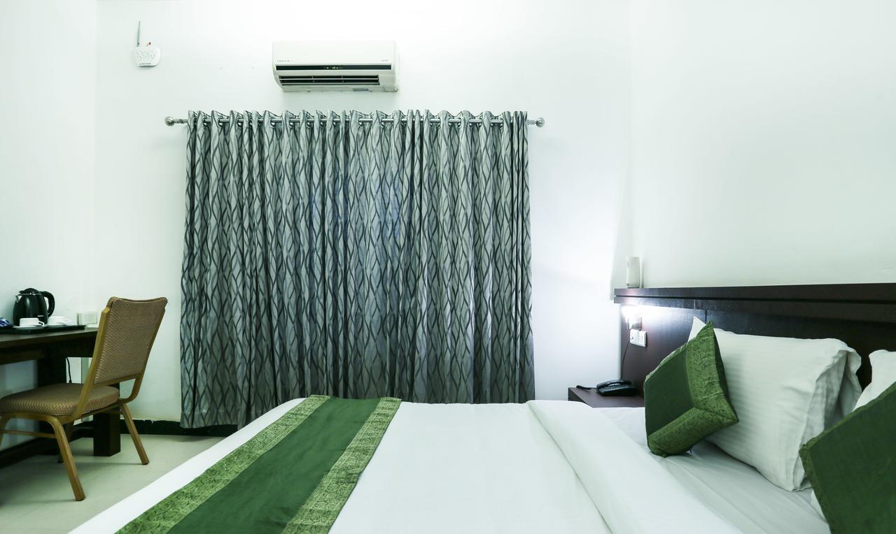 Treebo Trend Al Saj Convention Centre Kazhakuttam 外观 照片