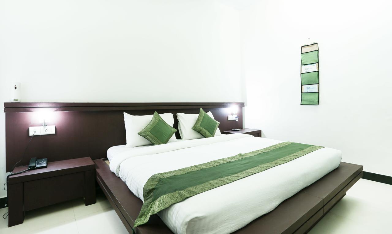 Treebo Trend Al Saj Convention Centre Kazhakuttam 外观 照片