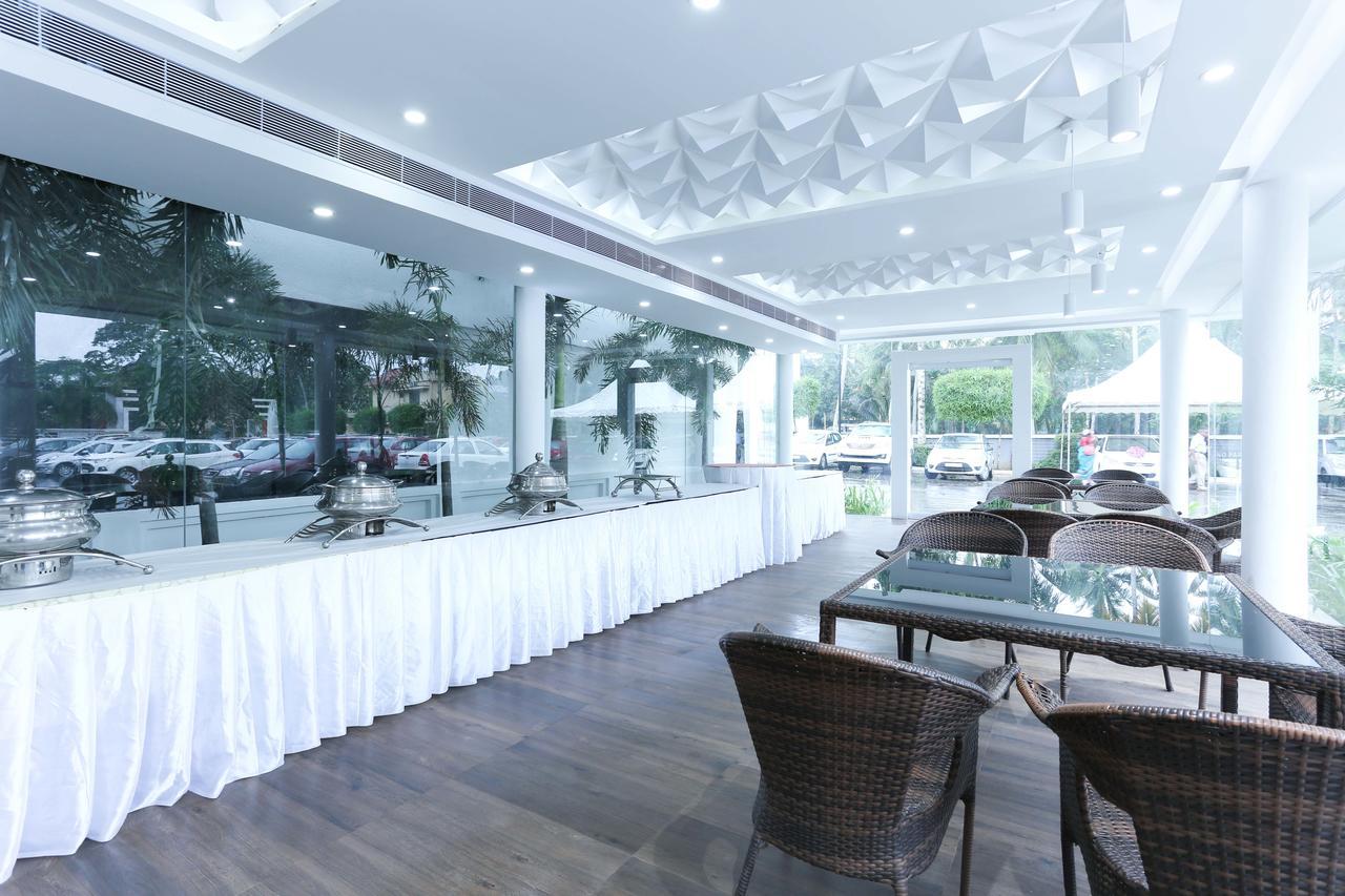 Treebo Trend Al Saj Convention Centre Kazhakuttam 外观 照片